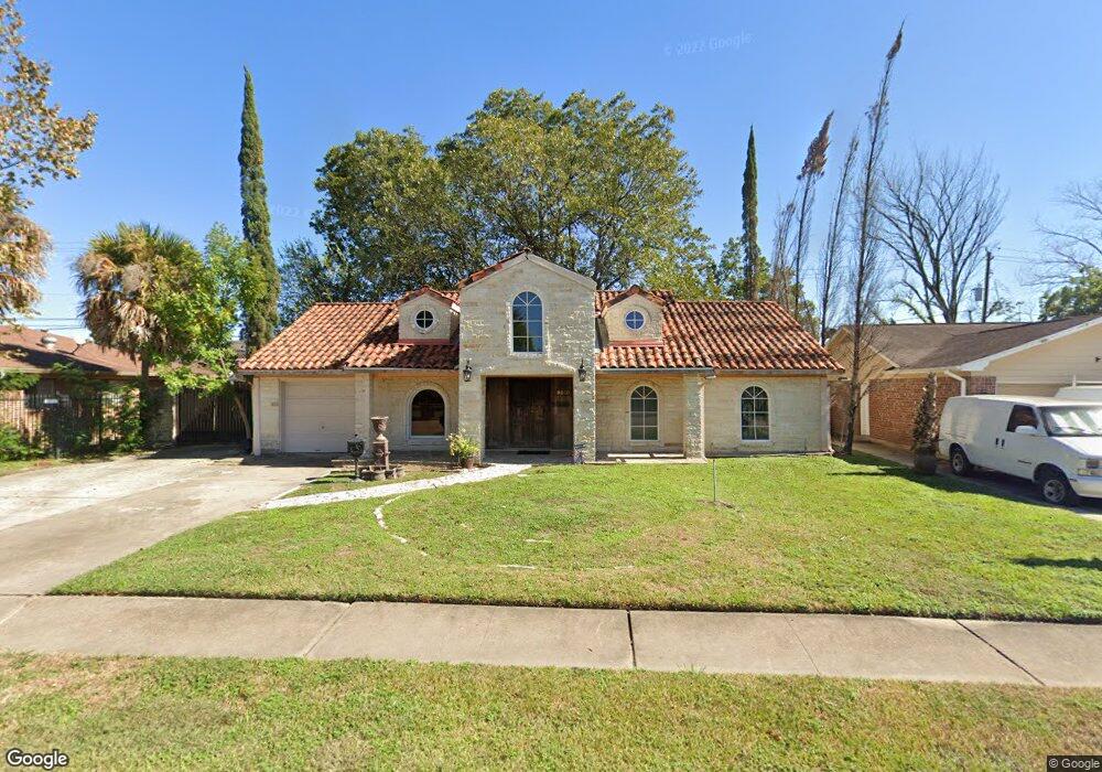 9330 Sunnywood Dr, Houston, TX 77088 - photo 1