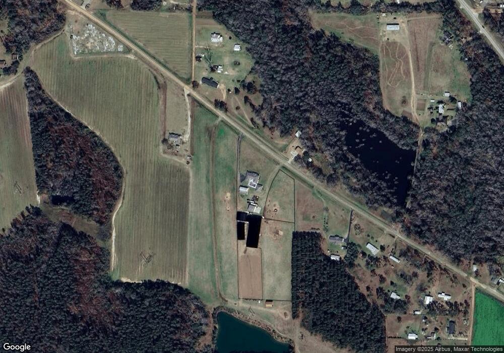 637 Rocky Pond Rd, Douglas, GA 31533 - photo 1