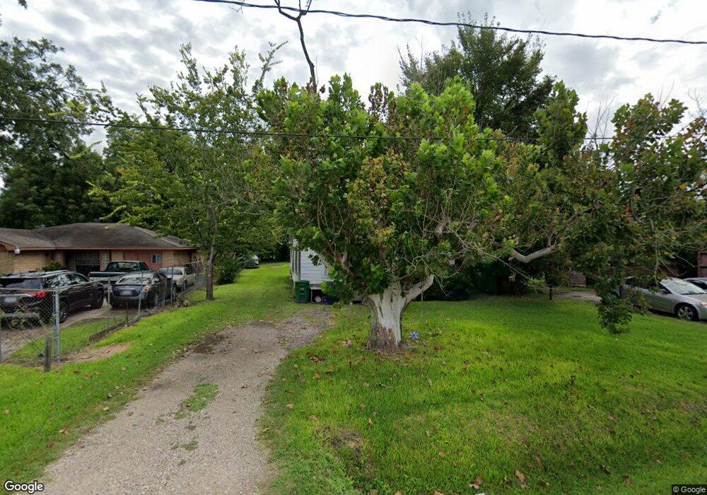 5616 Los Angeles St, Houston, TX 77026 - photo 1