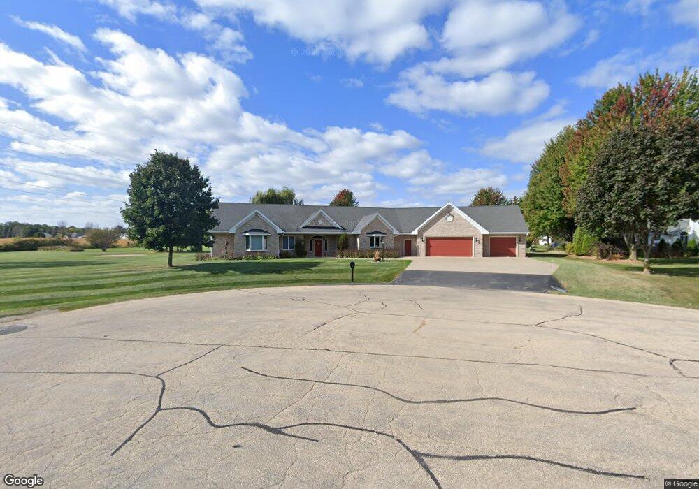 N9523 Sapphire Ct, Appleton, WI 54915 - photo 1