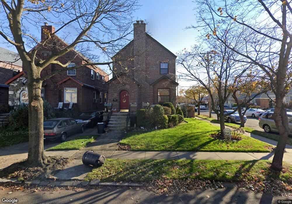 2519 157th St, Flushing, NY 11354 - photo 1