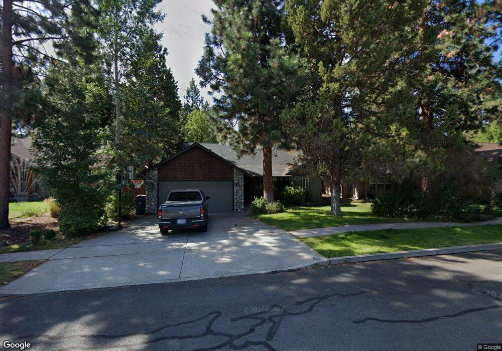 19941 Antler Point Dr, Bend, OR 97702 - photo 1