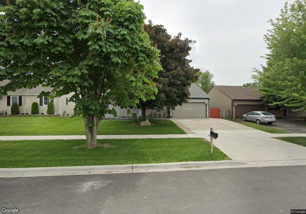 207 Bolz Rd, Carpentersville, IL 60110 - photo 1