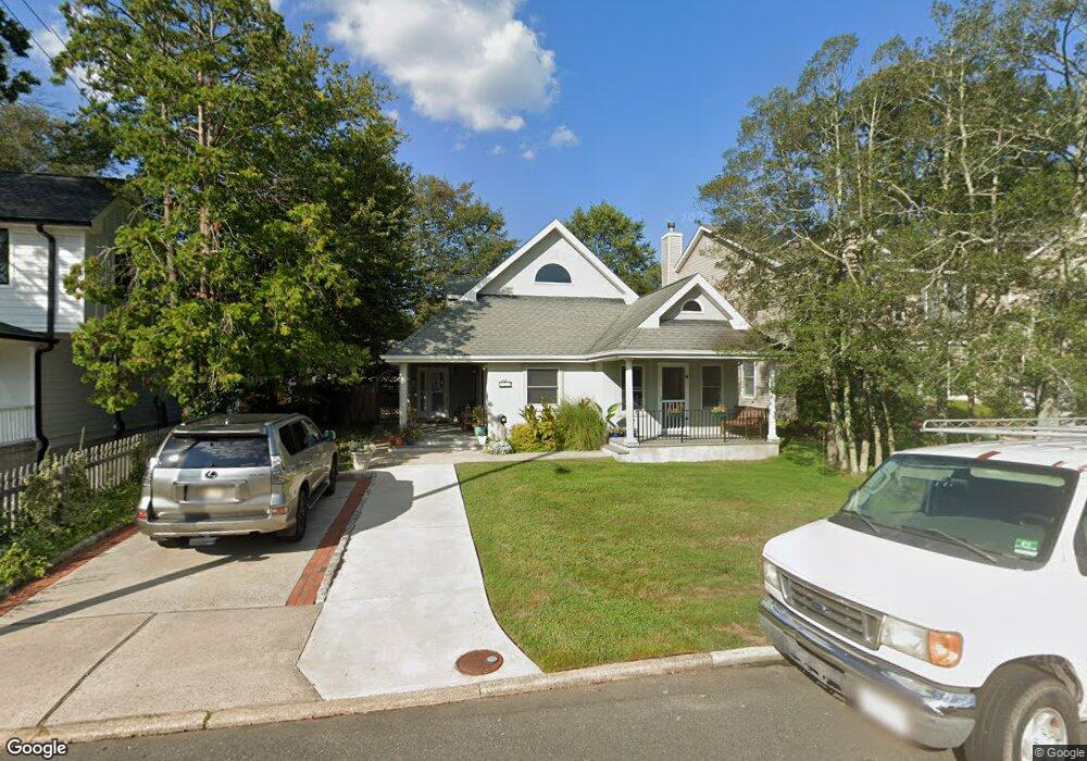 611 Myrtle Ave, Allenhurst, NJ 07711 - photo 1