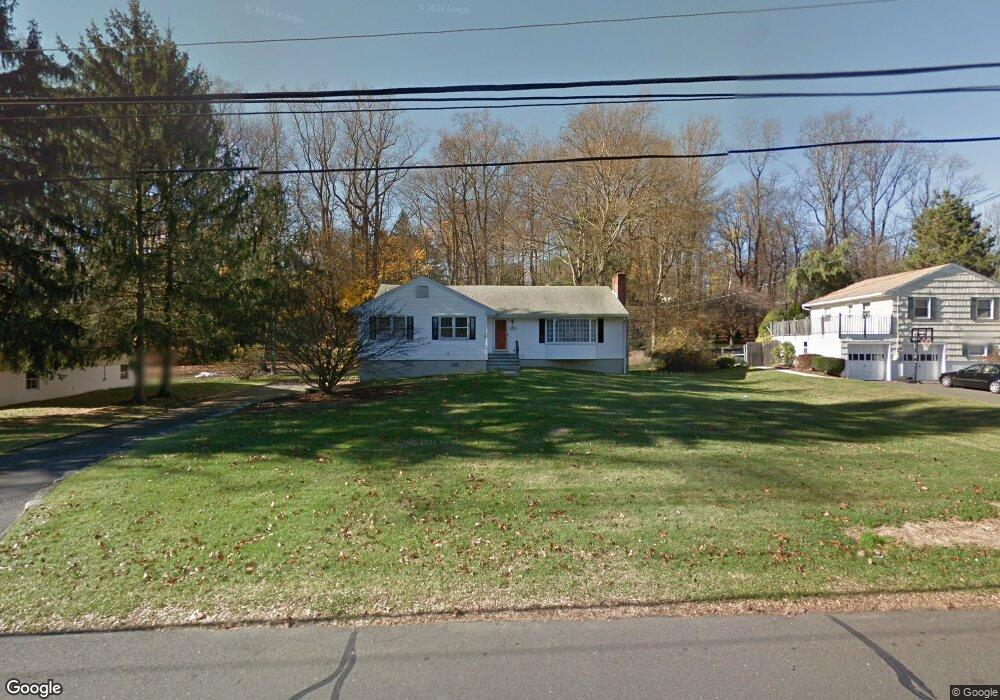 8 Hunters Ln, Norwalk, CT 06850 - photo 1