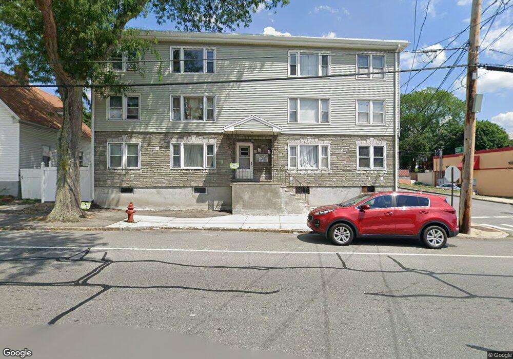 625 Bridge St unit 7, Lowell, MA 01850 - photo 1