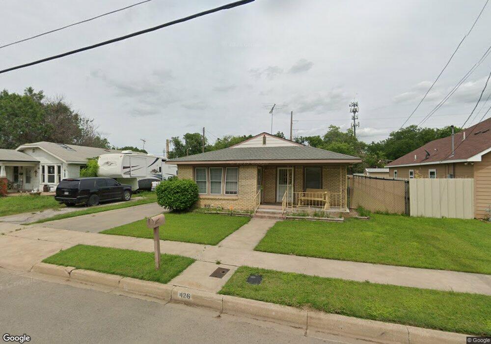 426 N Wilhite St, Cleburne, TX 76031 - photo 1