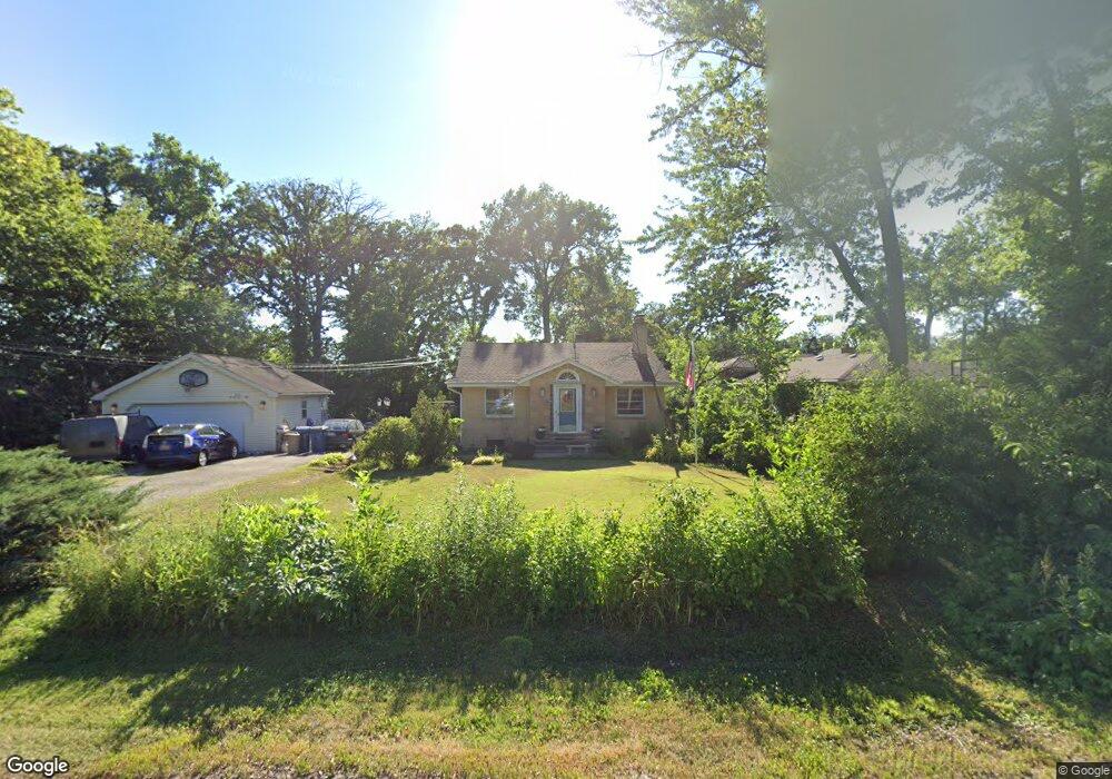 310 N Shady Ln, Elmhurst, IL 60126 - photo 1