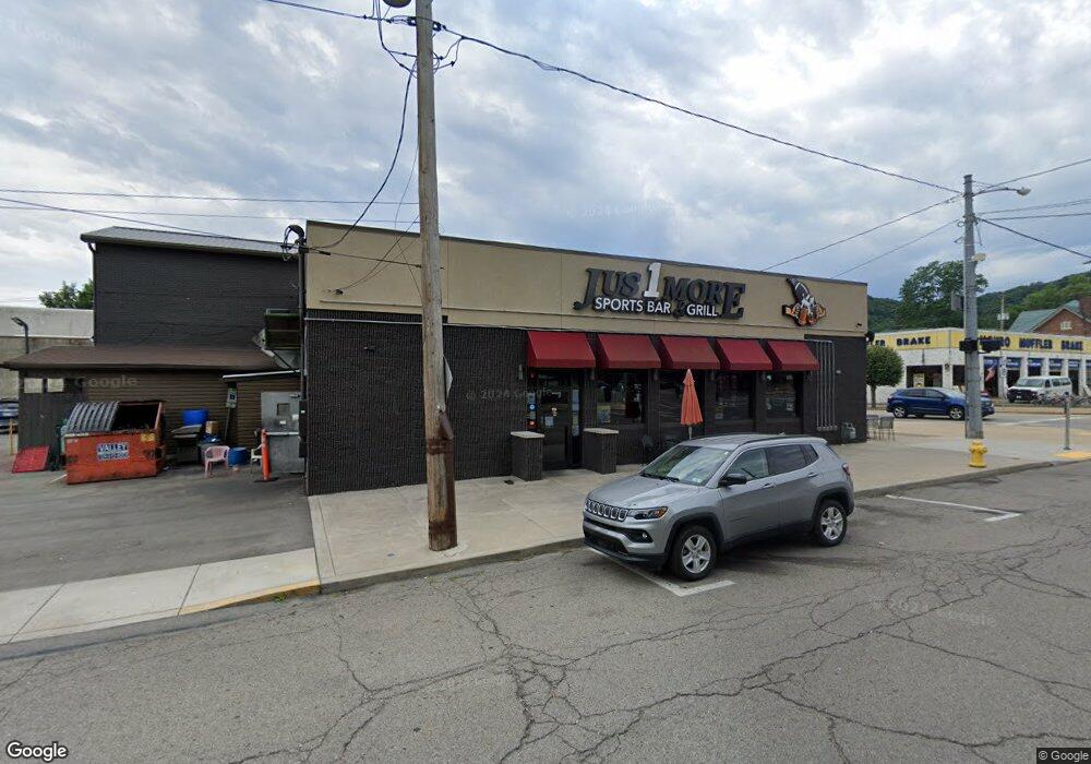 926 7th Ave, Beaver Falls, PA 15010 - photo 1