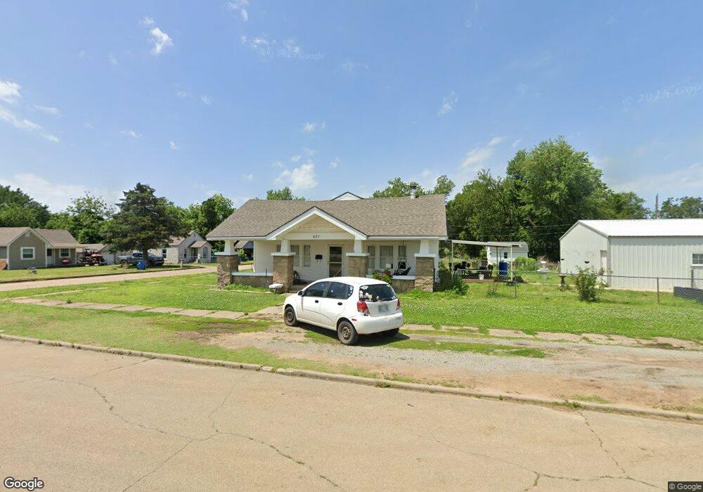 621 S Noble Ave, Cushing, OK 74023 - photo 1