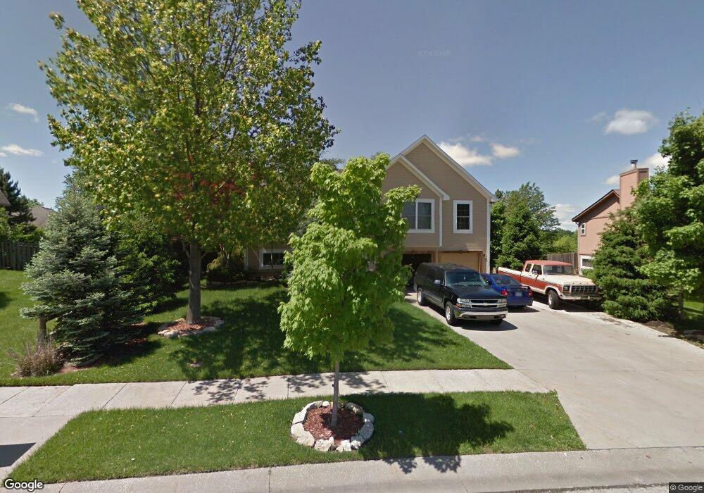 5616 Apache Ct, Shawnee, KS 66226 - photo 1