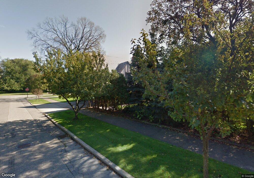 15463 Windmill Pointe Dr, Grosse Pointe Park, MI 48230 - photo 1