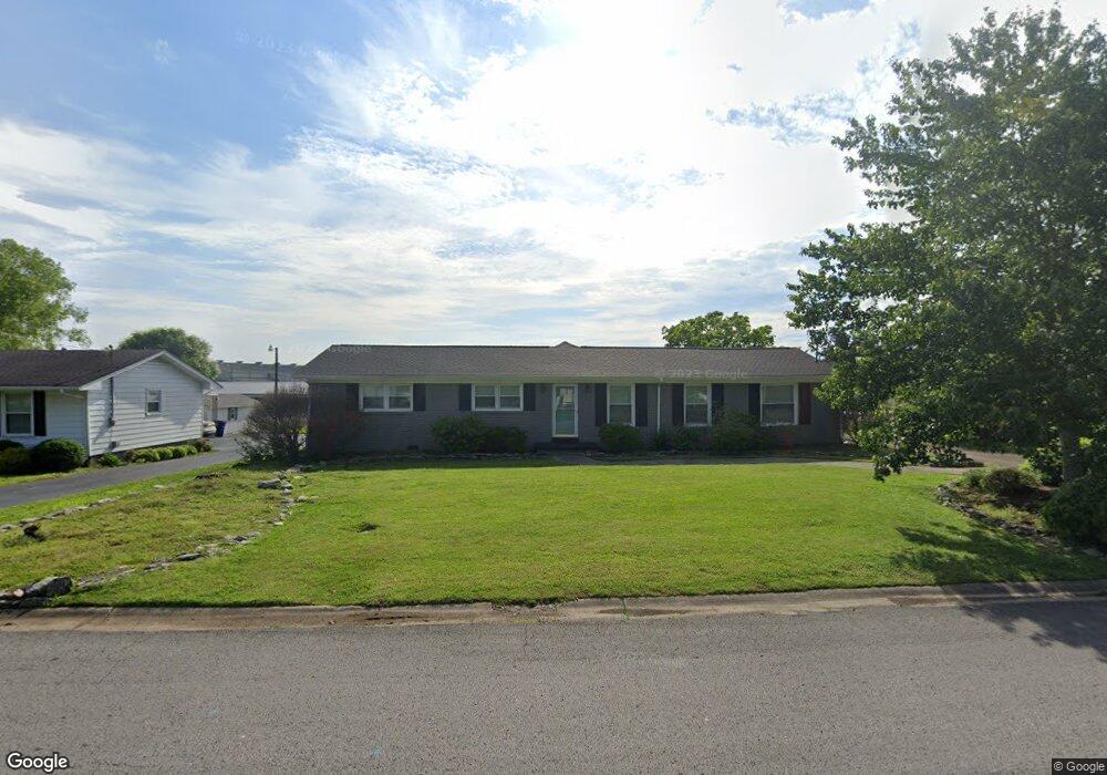 105 Perfection Dr, Shelbyville, TN 37160 - photo 1