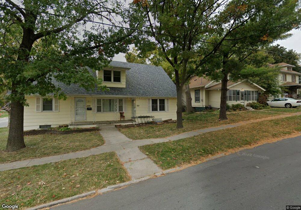 721 W 3rd St S, Newton, IA 50208 - photo 1