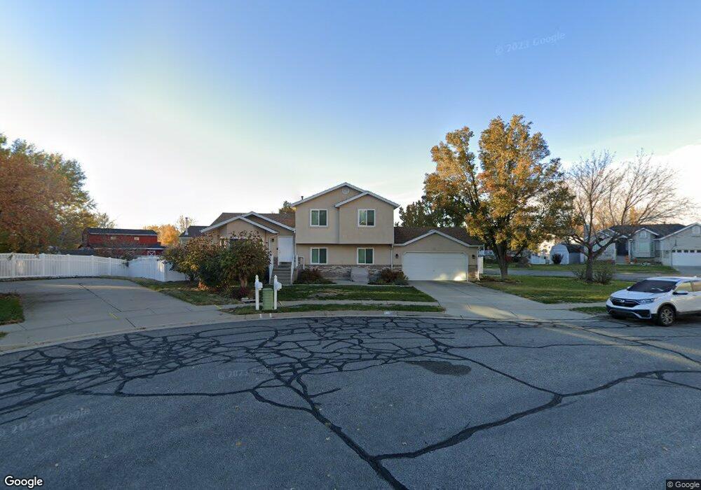 514 Windsor Ct, Centerville, UT 84014 - photo 1