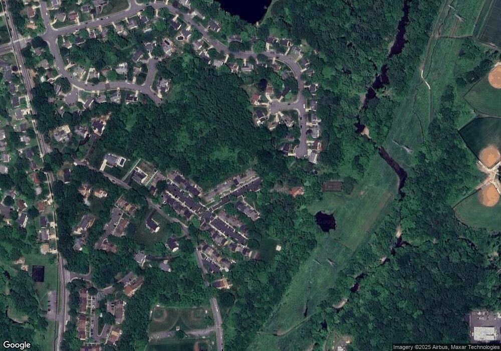 8304 Highcliffe Ct, Annandale, VA 22003 - photo 1