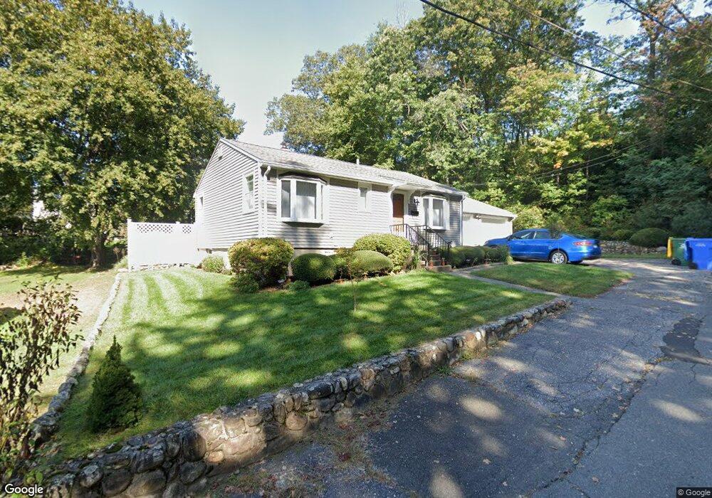 82 Beardsley Ave, Naugatuck, CT 06770 - photo 1