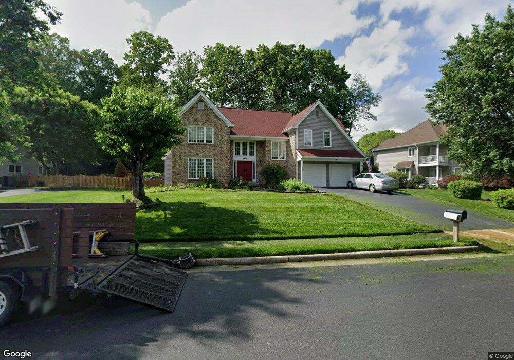 8926 Cross Chase Cir, Lorton, VA 22079 - photo 1