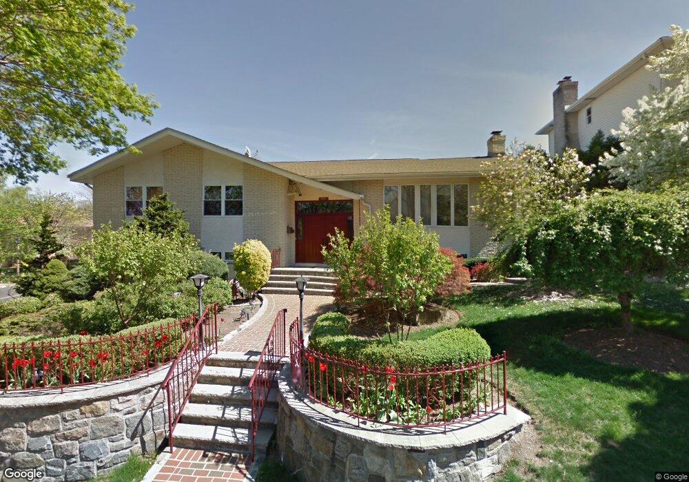 69 Ash St, Englewood Cliffs, NJ 07632 - photo 1