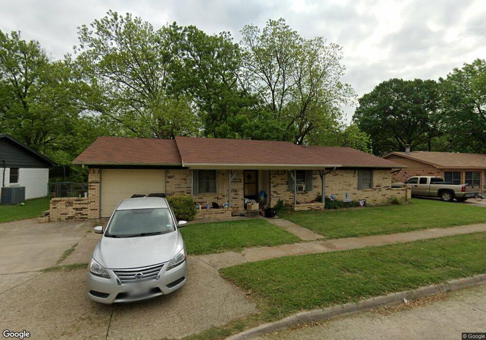 1416 Austin Dr, Ennis, TX 75119 - photo 1