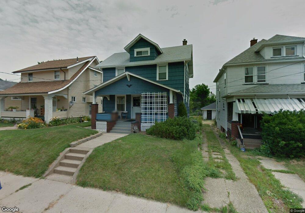 930 Concord Ave SW, Canton, OH 44710 - photo 1