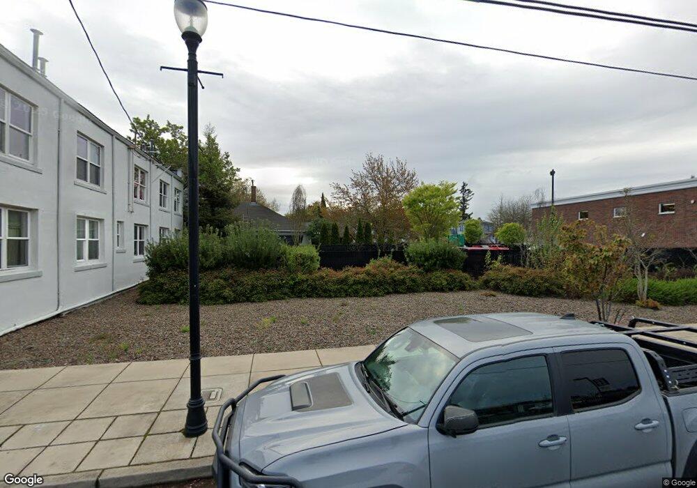 517 Lyon St S, Albany, OR 97321 - photo 1