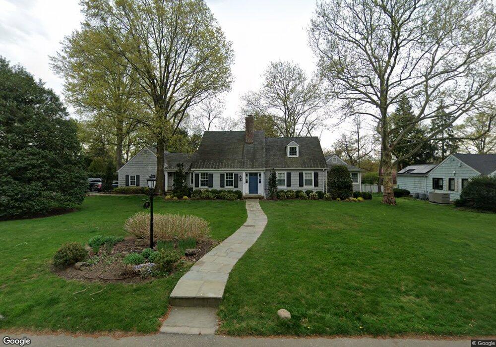 10 The Spur, Port Washington, NY 11050 - photo 1