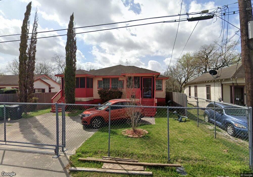 3014 Martha St, Houston, TX 77026 - photo 1