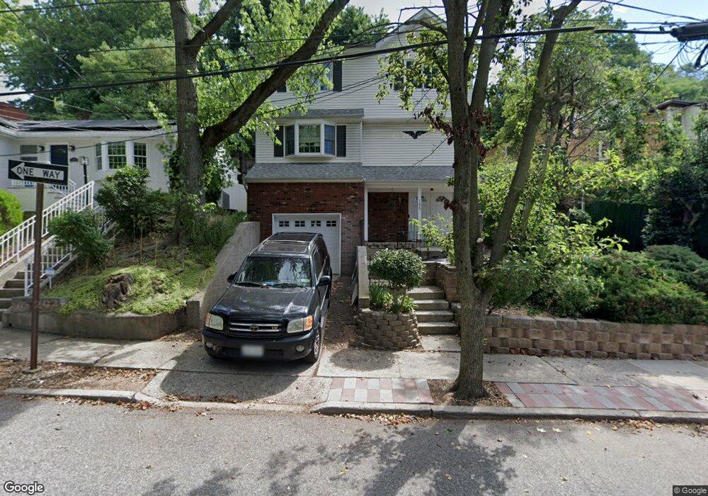 155 Rugby Ave, Staten Island, NY 10301 - photo 1