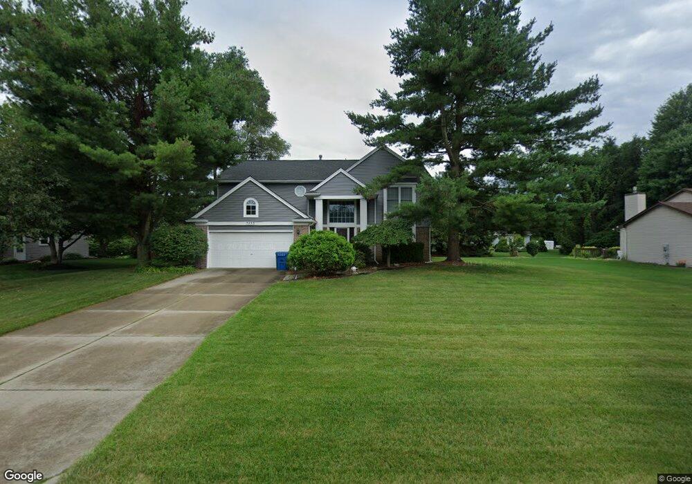 7155 Willow Oak Dr, West Bloomfield, MI 48324 - photo 1