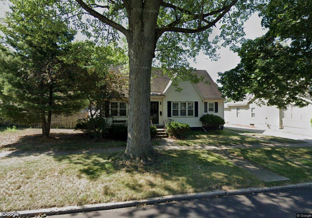 1010 Sycamore St, Niles, MI 49120 - photo 1