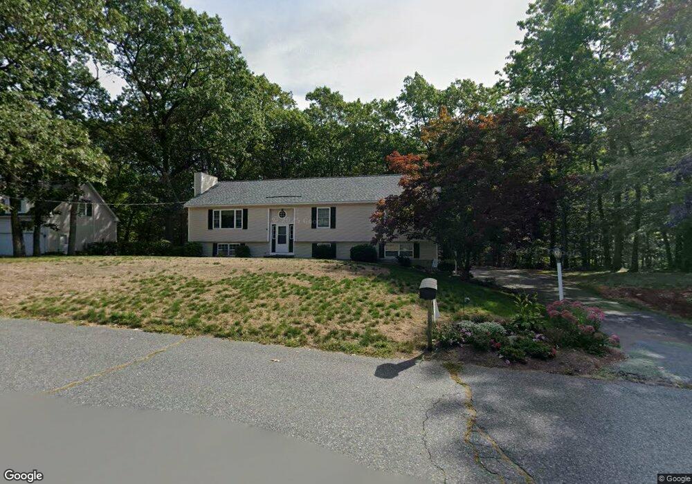513 Johnny Appleseed Ln, Leominster, MA 01453 - photo 1