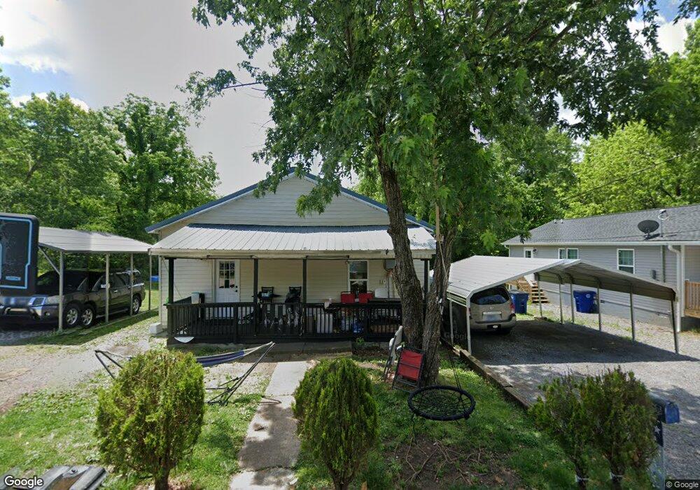 516 Oak St, Shelbyville, TN 37160 - photo 1