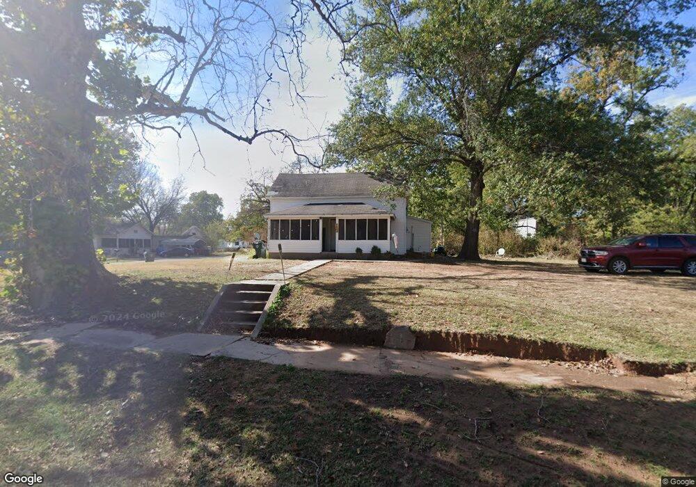 1014 S Alabama Ave, Okmulgee, OK 74447 - photo 1