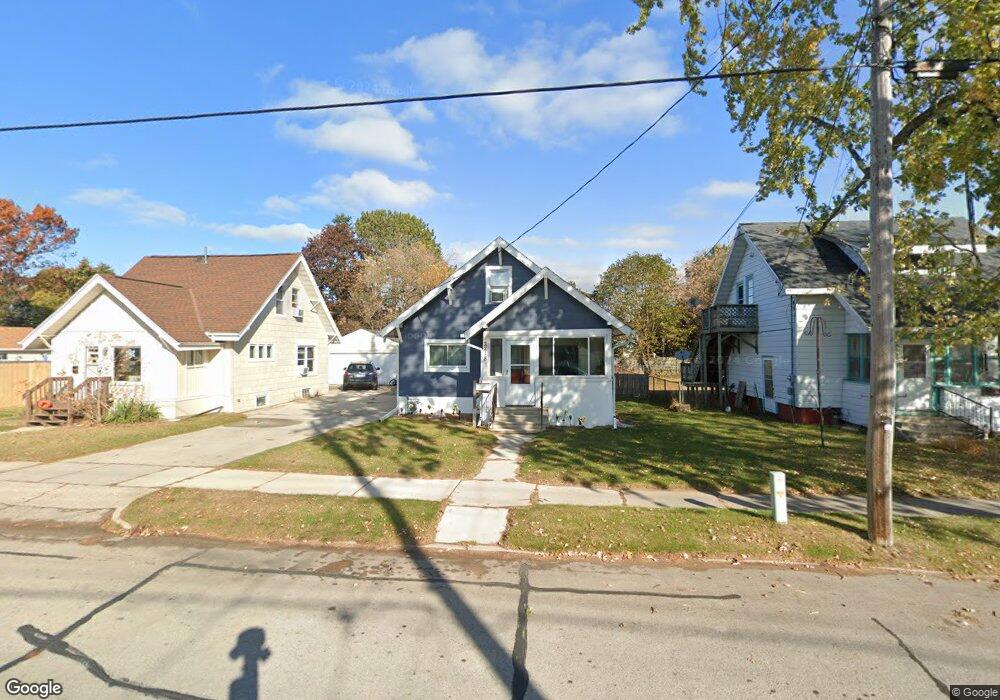 2218 13th St, Two Rivers, WI 54241 - photo 1