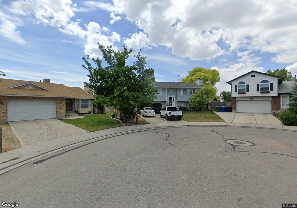 6929 S Lynaria Ct, West Jordan, UT 84081 - photo 1