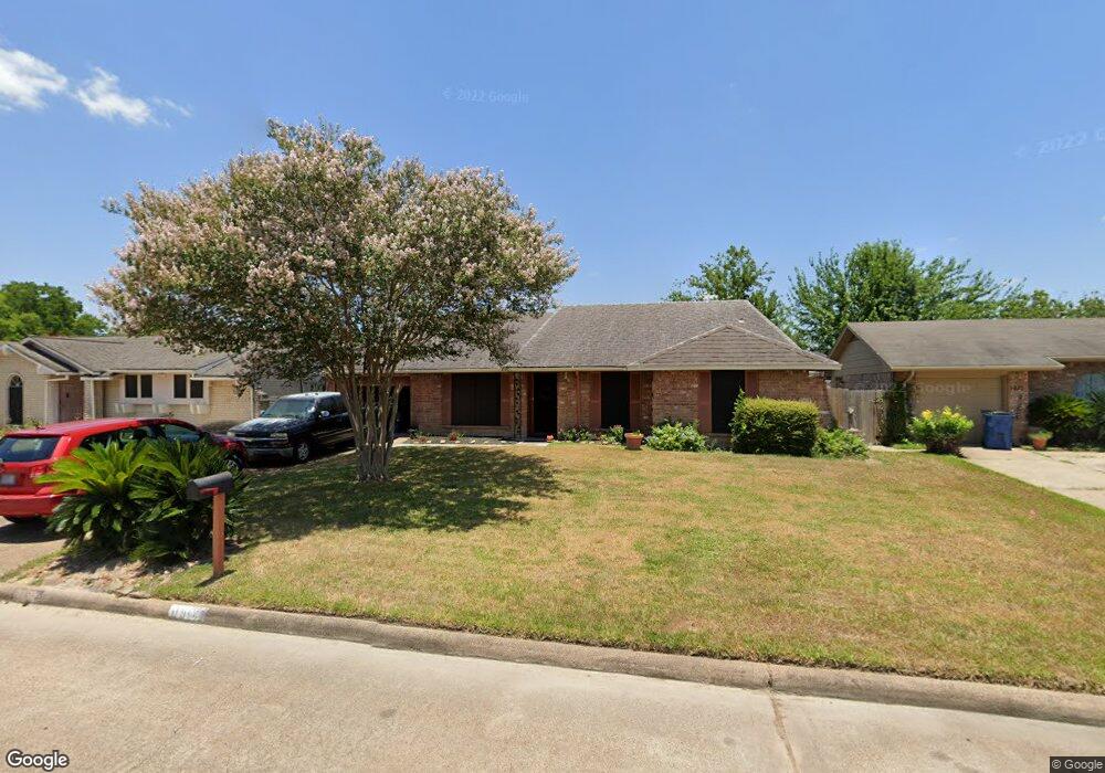 1914 Barnsley Ln, Houston, TX 77088 - photo 1