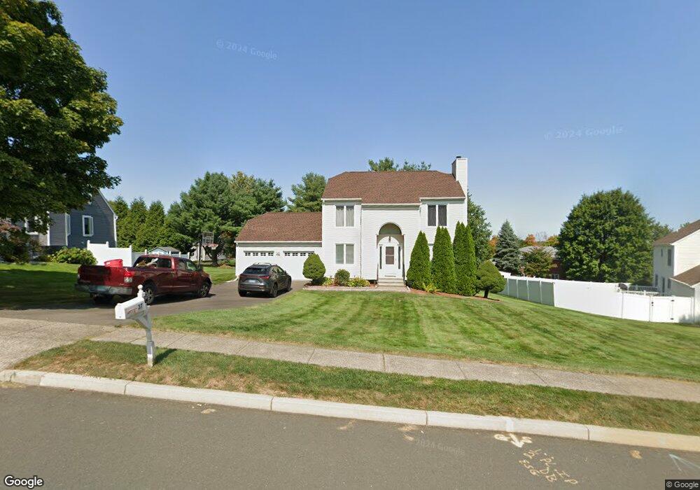 37 Ledgebrook Ln, Middletown, CT 06457 - photo 1