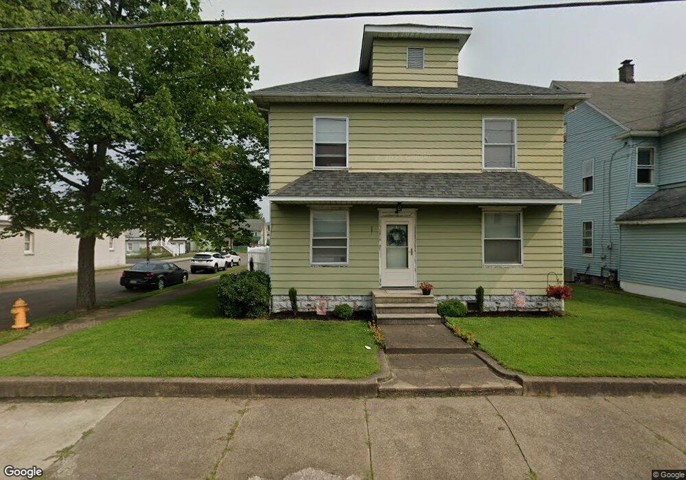 701 E 3rd St, Nescopeck, PA 18635 - photo 1