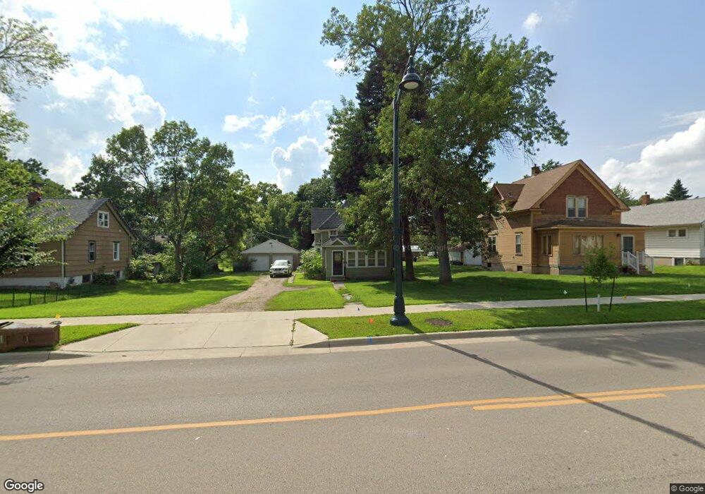 917 Bridge Ave, Albert Lea, MN 56007 - photo 1