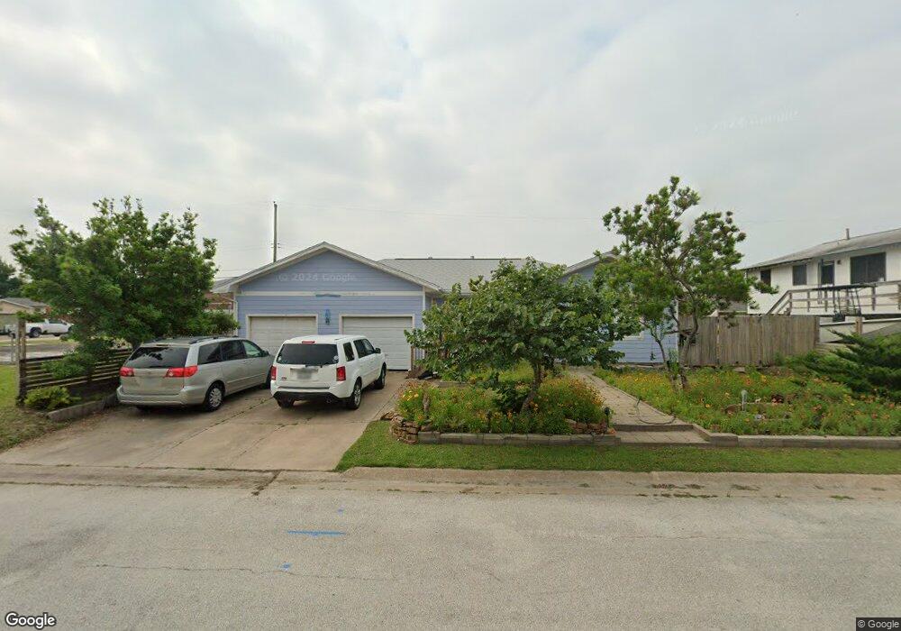 7909 Channelview Dr, Galveston, TX 77554 - photo 1