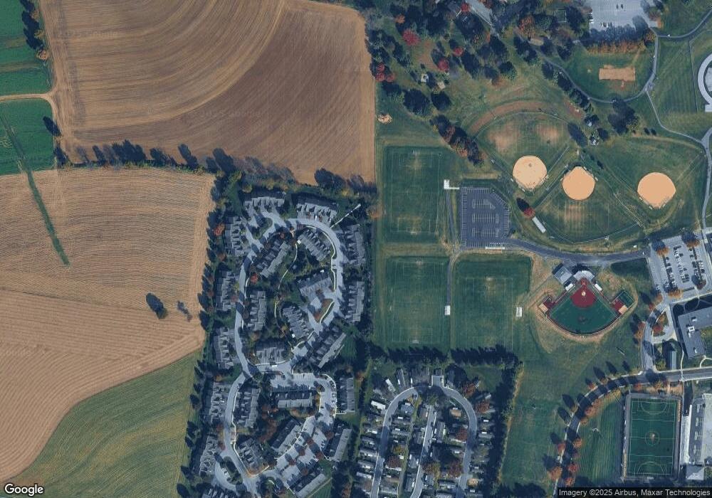 190 Fieldcrest Ln, Ephrata, PA 17522 - photo 1