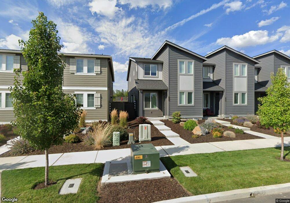 61638 SE Depot Loop, Bend, OR 97702 - photo 1