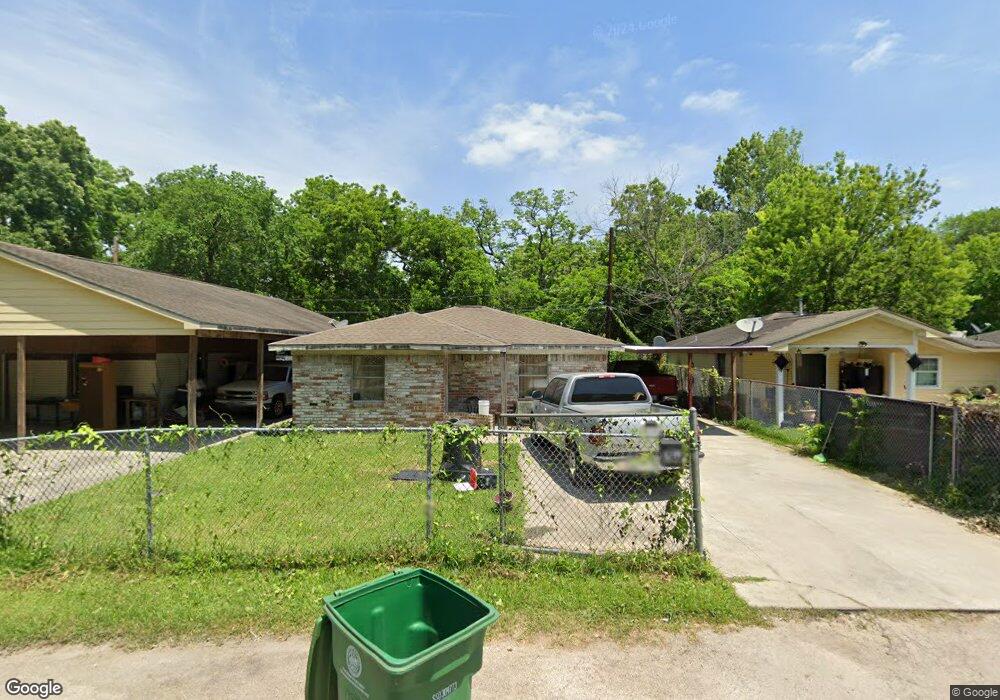 8758 Lomax St, Houston, TX 77093 - photo 1