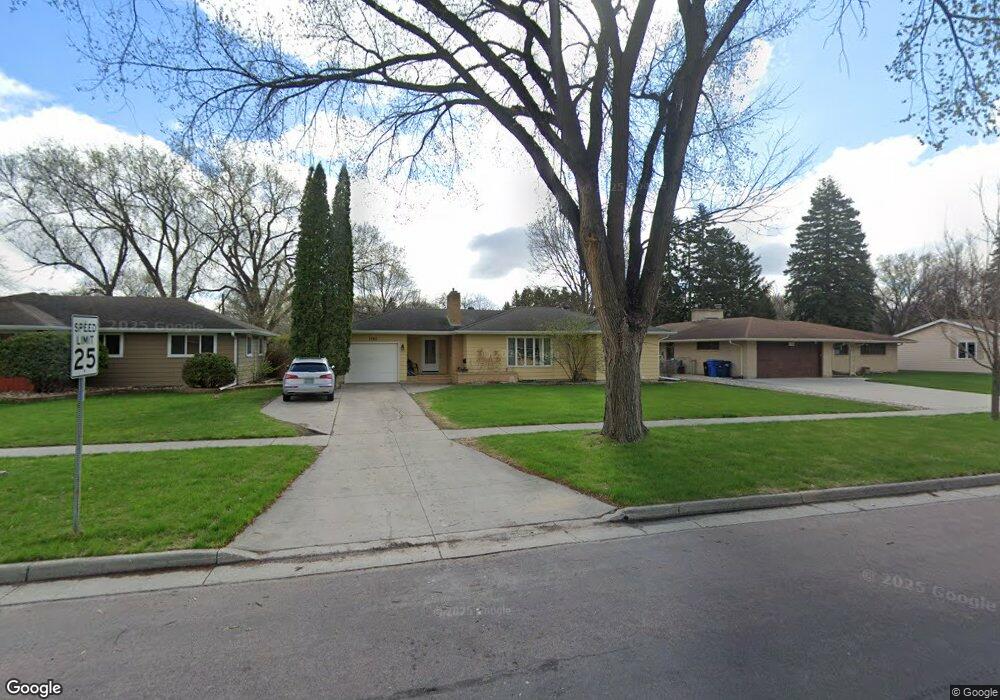 1750 10th St S, Fargo, ND 58103 - photo 1