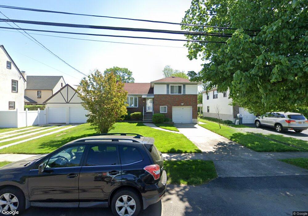 40 Mayfair Ave, West Hempstead, NY 11552 - photo 1