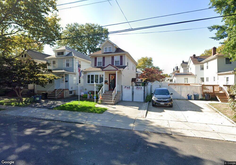 2 Hawthorne Ave, Staten Island, NY 10314 - photo 1