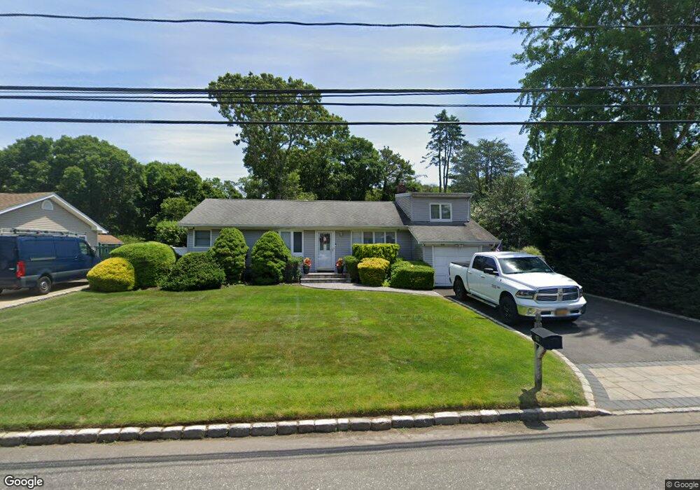 955 Chester Rd, Sayville, NY 11782 - photo 1