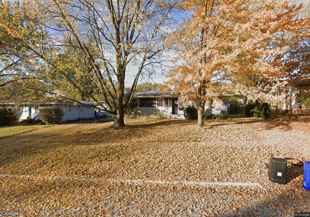 1740 Daleview Dr, Marion, IA 52302 - photo 1