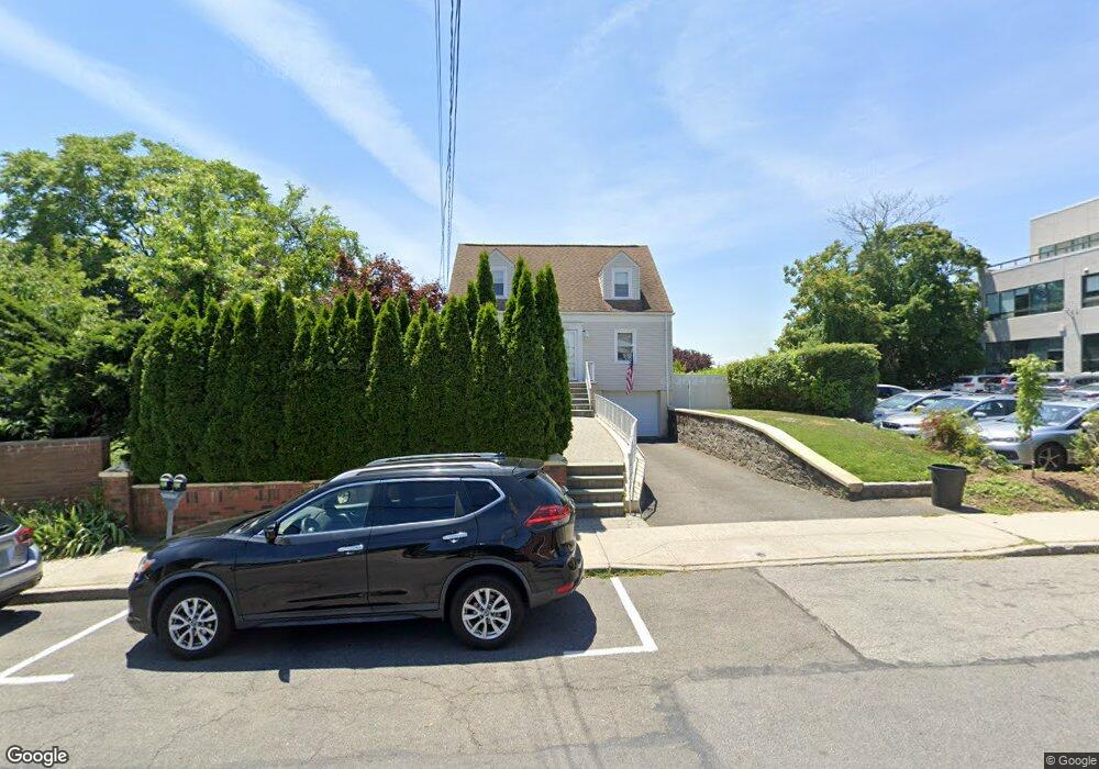 420 Ward Ave unit 2nd F, Mamaroneck, NY 10543 - photo 1